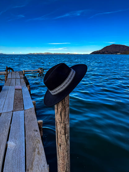 SOMBRERO DE PAÑO NEGRO